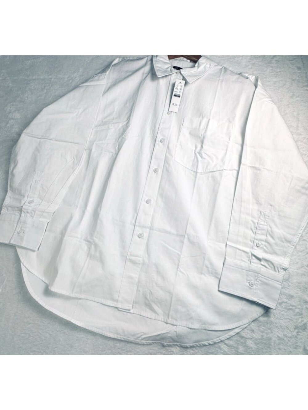 J.Crew Petite Étienne oversized shirt in lightweight Oxford White PL Button Up - Picture 9 of 16